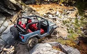   Jeep Wrangler Rubicon 10th Anniversary Edition - 2013