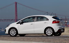   Kia Rio 5door White - 2011