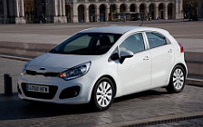   Kia Rio 5door White - 2011