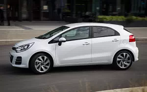   Kia Rio 5door - 2015