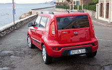   Kia Soul Red - 2011