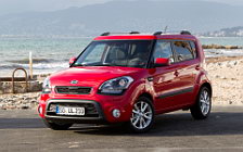   Kia Soul Red - 2011