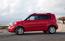   Kia Soul Red - 2011