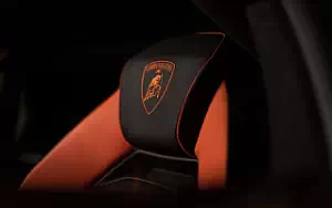   Lamborghini Revuelto - 2023