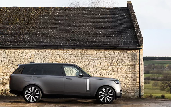 ���� ���������� Range Rover SV Burford Edition UK-spec - 2024