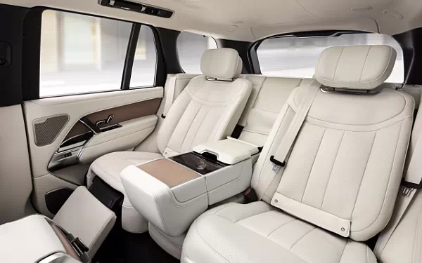 ���� ���������� Range Rover P530 First Edition US-spec - 2022