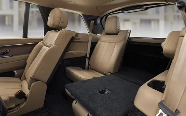 ���� ���������� Range Rover SE P400 LWB US-spec - 2022