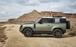   Land Rover Defender 90 D240 SE Adventure Pack - 2020