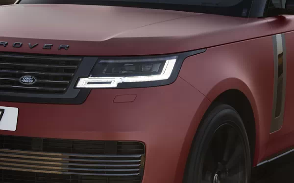 ���� ���������� Range Rover SV P510e - 2022
