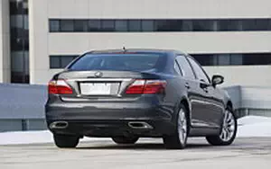   Lexus LS 600h L CA-spec - 2010