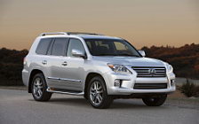   Lexus LX570 US-spec - 2013