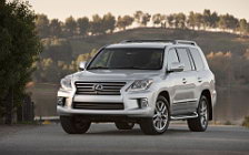   Lexus LX570 US-spec - 2013