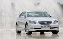   Lexus LS600h - 2007