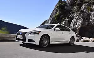   Lexus LS600h F Sport - 2012