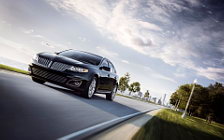   Lincoln MKS - 2009