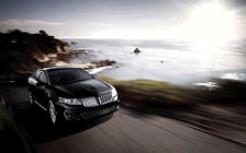   Lincoln MKS - 2009