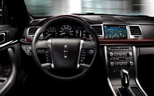   Lincoln MKS - 2011