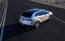   Lincoln MKT - 2010