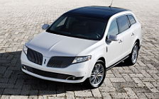   Lincoln MKT - 2013