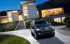   Lincoln Navigator L - 2014