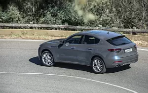   Maserati Levante GT Hybrid (Azzurro Astro) - 2021