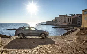   Maserati Levante GT Hybrid (Azzurro Astro) - 2021