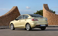   Mazda 3 Sedan - 2008