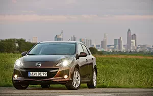  Mazda 3 Hatchback - 2011