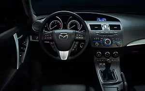   Mazda 3 Sedan - 2011