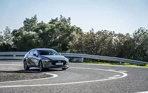   Mazda 3 Hatchback (Polymetal Grey Metallic) - 2019