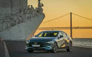   Mazda 3 Hatchback (Polymetal Grey Metallic) - 2019