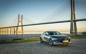   Mazda 3 Hatchback (Polymetal Grey Metallic) - 2019