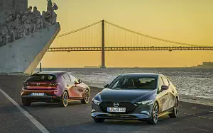   Mazda 3 Hatchback (Polymetal Grey Metallic) - 2019