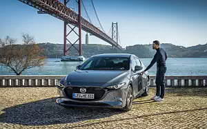   Mazda 3 Hatchback (Polymetal Grey Metallic) - 2019