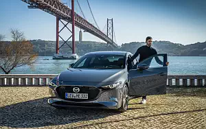   Mazda 3 Hatchback (Polymetal Grey Metallic) - 2019