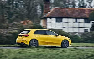   Mercedes-Benz A 200 AMG Line UK-spec - 2023