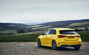   Mercedes-Benz A 200 AMG Line UK-spec - 2023