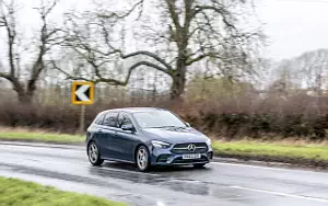   Mercedes-Benz B 200 AMG Line UK-spec - 2023