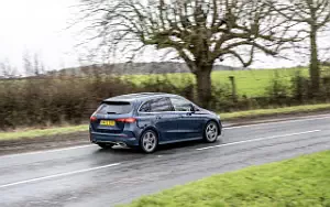   Mercedes-Benz B 200 AMG Line UK-spec - 2023
