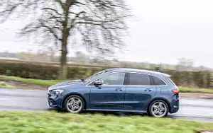   Mercedes-Benz B 200 AMG Line UK-spec - 2023