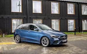   Mercedes-Benz B 200 AMG Line UK-spec - 2023