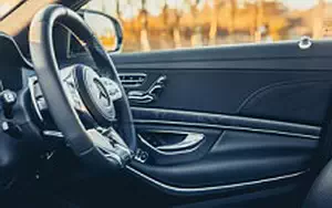   Mercedes-AMG S 63 4MATIC+ UK-spec - 2017