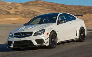   Mercedes-Benz C63 AMG Black Series Coupe US-spec - 2013