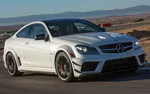   Mercedes-Benz C63 AMG Black Series Coupe US-spec - 2013