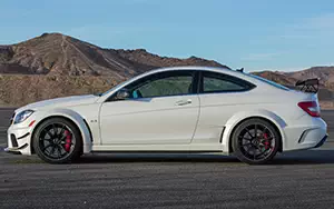   Mercedes-Benz C63 AMG Black Series Coupe US-spec - 2013