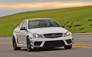   Mercedes-Benz C63 AMG Black Series Coupe US-spec - 2013