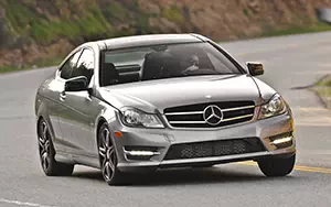   Mercedes-Benz C250 Coupe Sport US-spec - 2013