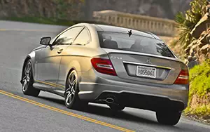   Mercedes-Benz C250 Coupe Sport US-spec - 2013