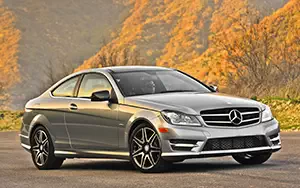   Mercedes-Benz C250 Coupe Sport US-spec - 2013