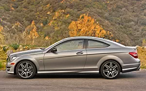   Mercedes-Benz C250 Coupe Sport US-spec - 2013